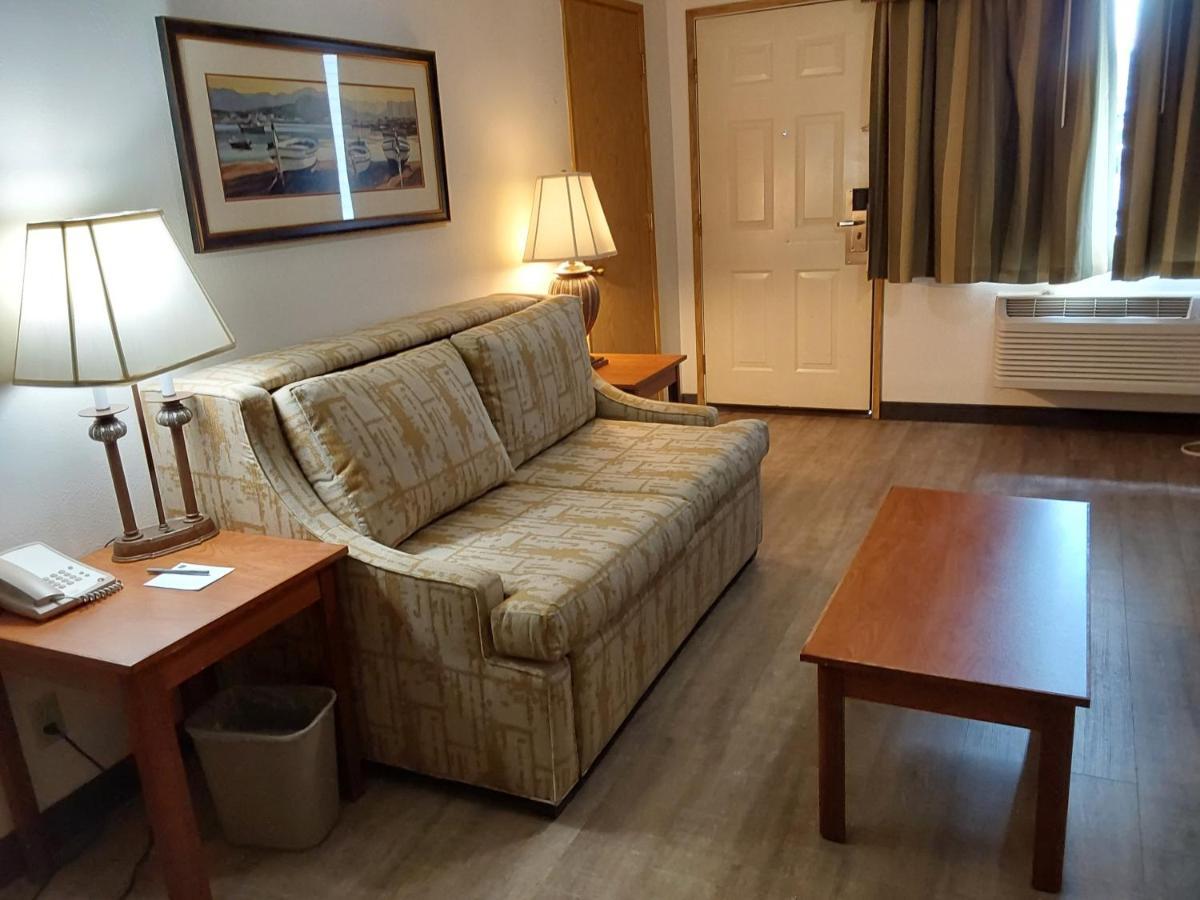 Lavissh Inn And Suites Bellingham Exterior foto